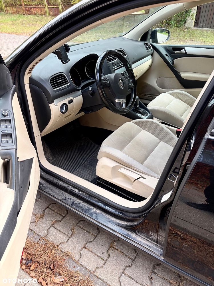 Volkswagen Golf VI 1.6 Highline DSG - 9