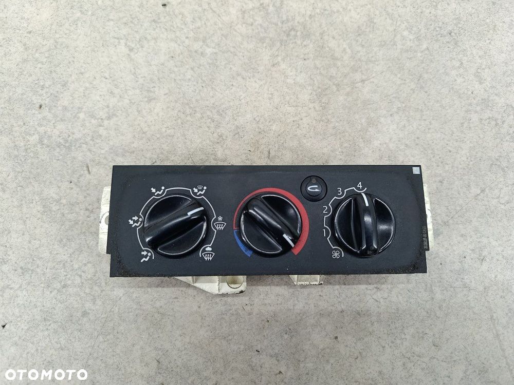 PANEL NAWIEWU RENAULT MASTER II FL 92537  BEHR - 3