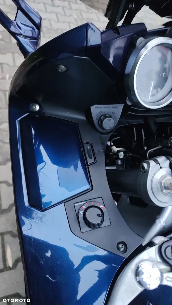 Yamaha FJR - 15