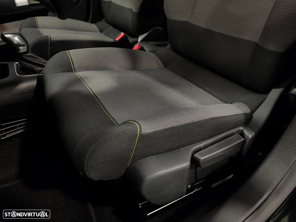 Citroën C3 1.2 PureTech Shine EAT6 - 29