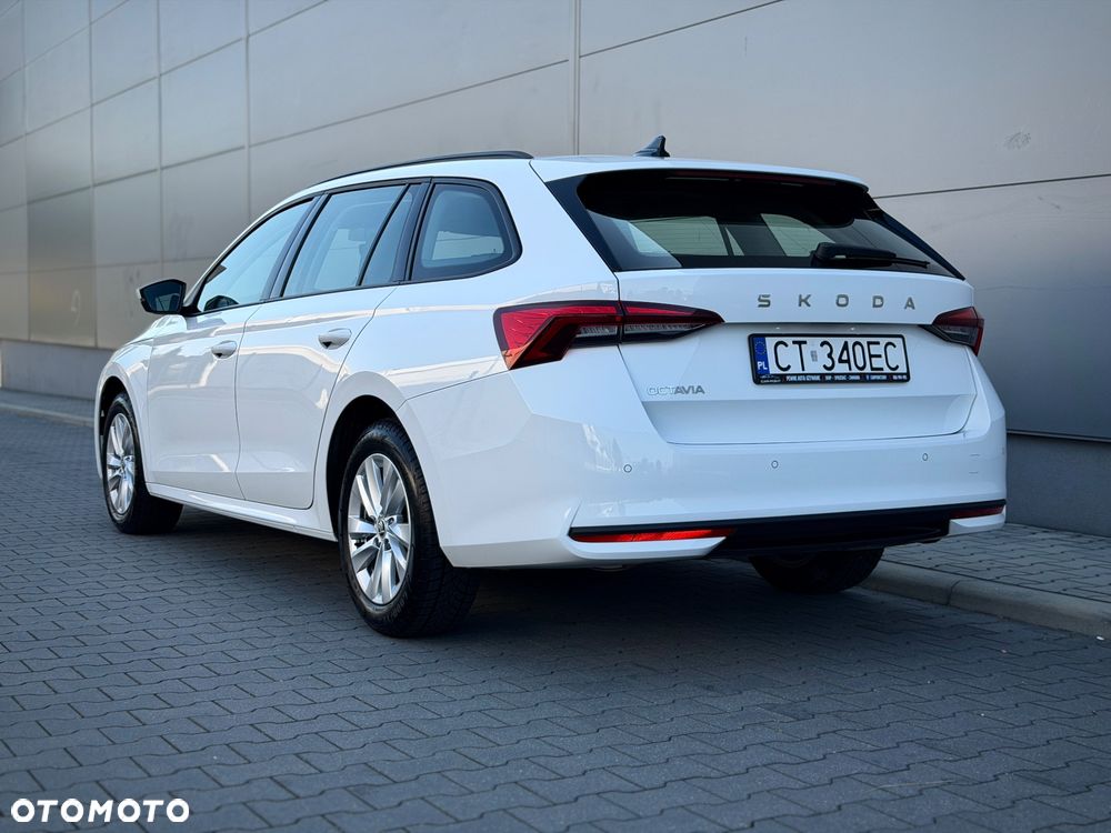 Skoda Octavia 1.5 TSI Essence - 3