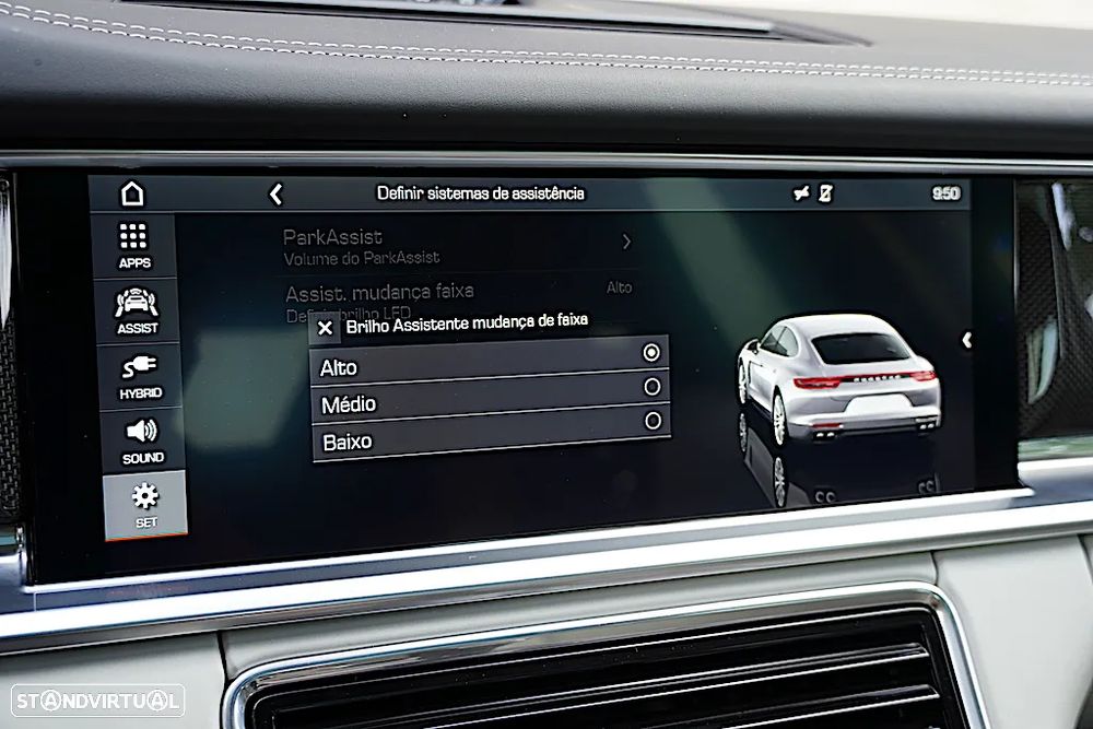 Porsche Panamera 4 E-Hybrid - 48