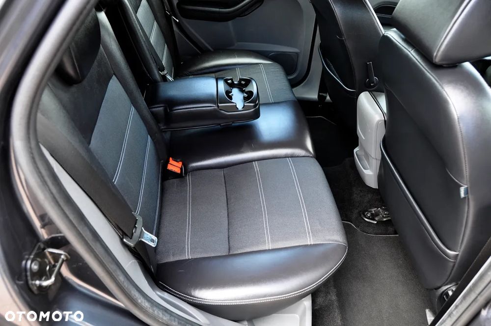 Ford Focus 1.8 Titanium - 13