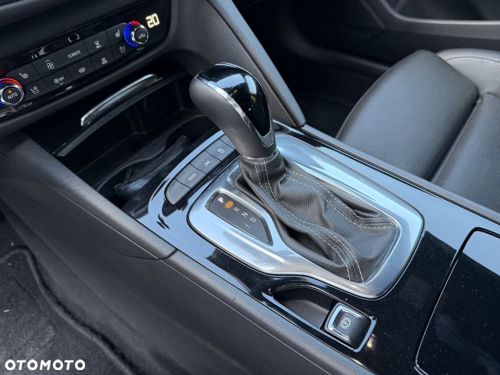 Opel Insignia - 14