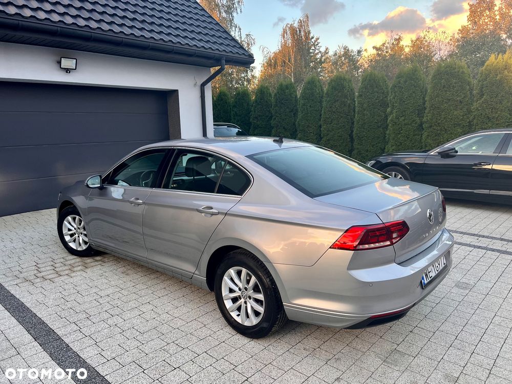 Volkswagen Passat 2.0 TDI EVO Business - 28