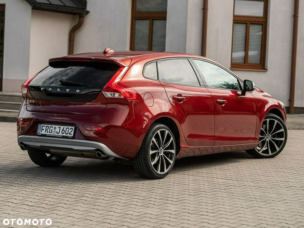Volvo V40 D4 Kinetic - 16