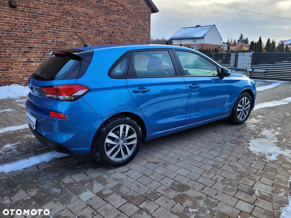 Hyundai i30 1.4 Premiere Comfort - 8