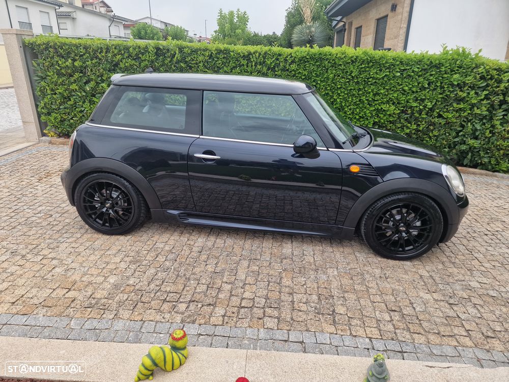 MINI 3 Portas Cooper D - 1