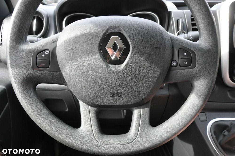 Renault Trafic Grand 2.0 dCi EDC - 16