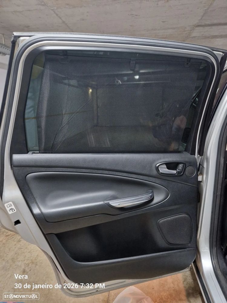 Ford S-Max 2.0 TDCi Titanium 7L - 15