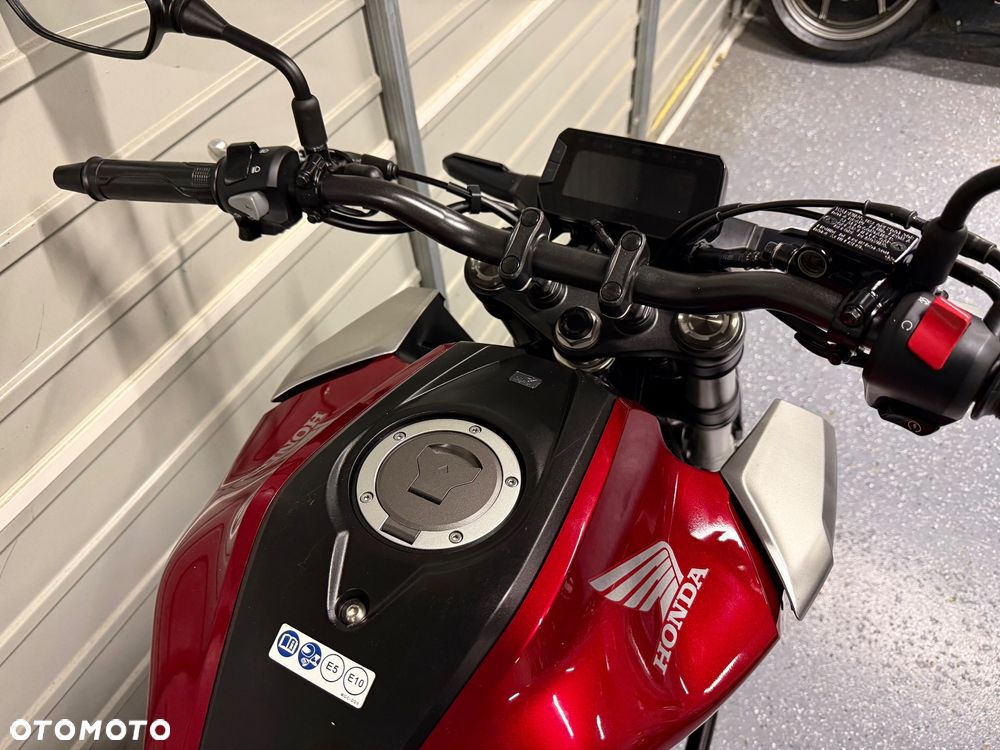 Honda CB - 10