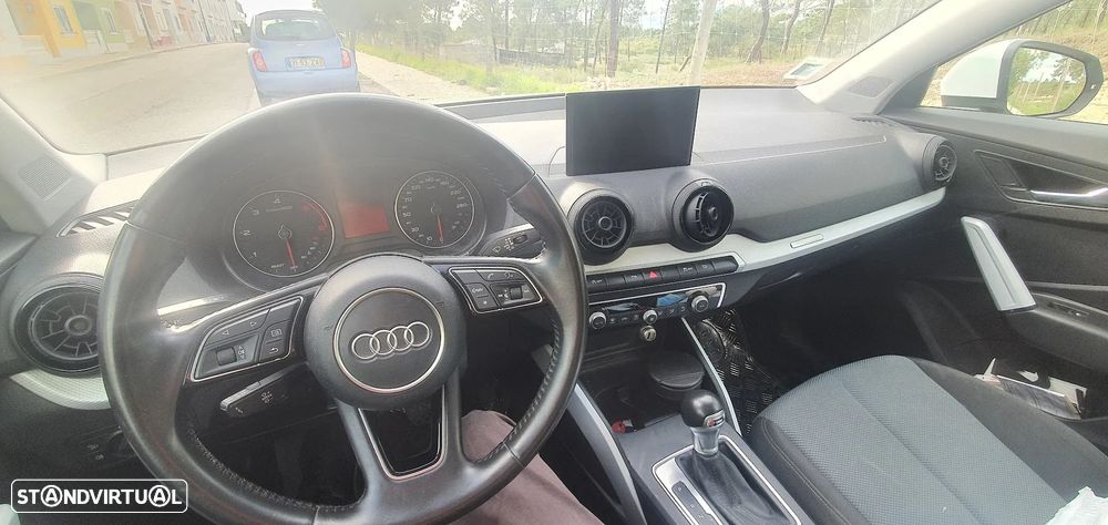 Audi Q2 1.6 TDI Design S tronic - 6