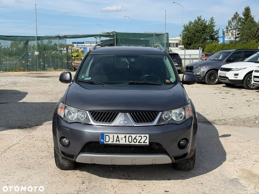 Mitsubishi Outlander - 3