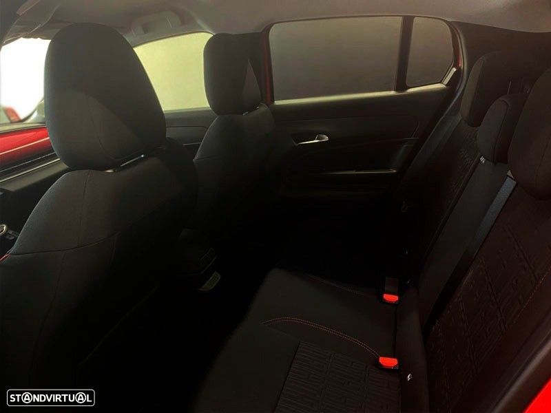 Fiat 600e 54 kWh (RED) - 10