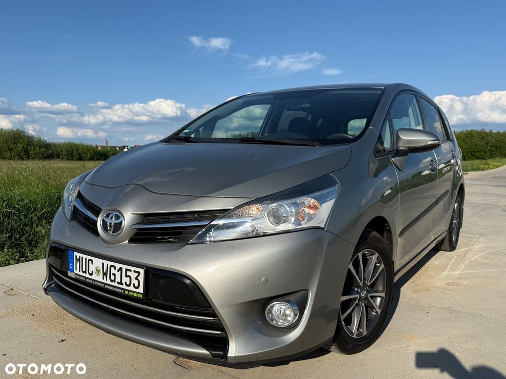 Toyota Verso 2.0 D-4D 5-Sitzer Executive - 11