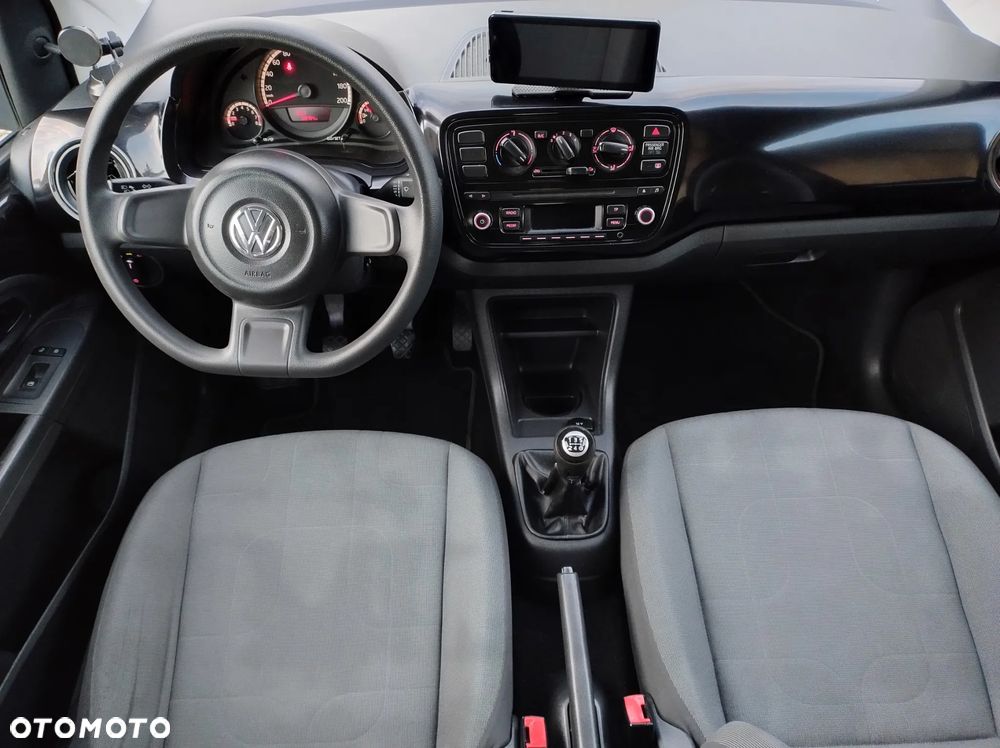 Volkswagen up! - 24