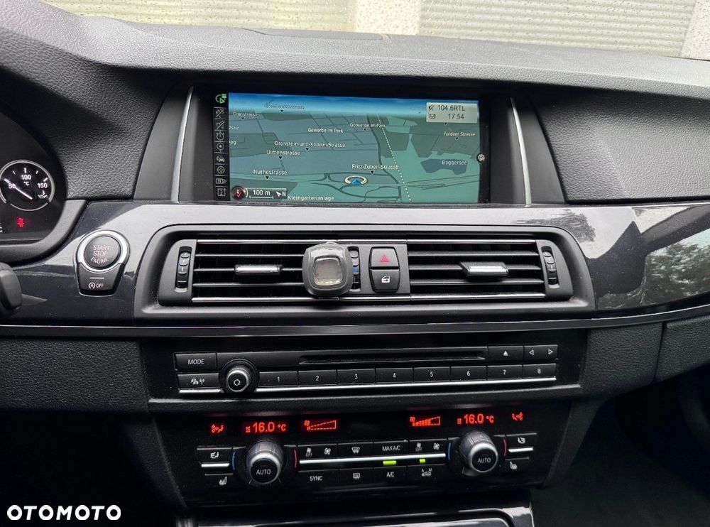 BMW Seria 5 525d Touring Modern Line - 5
