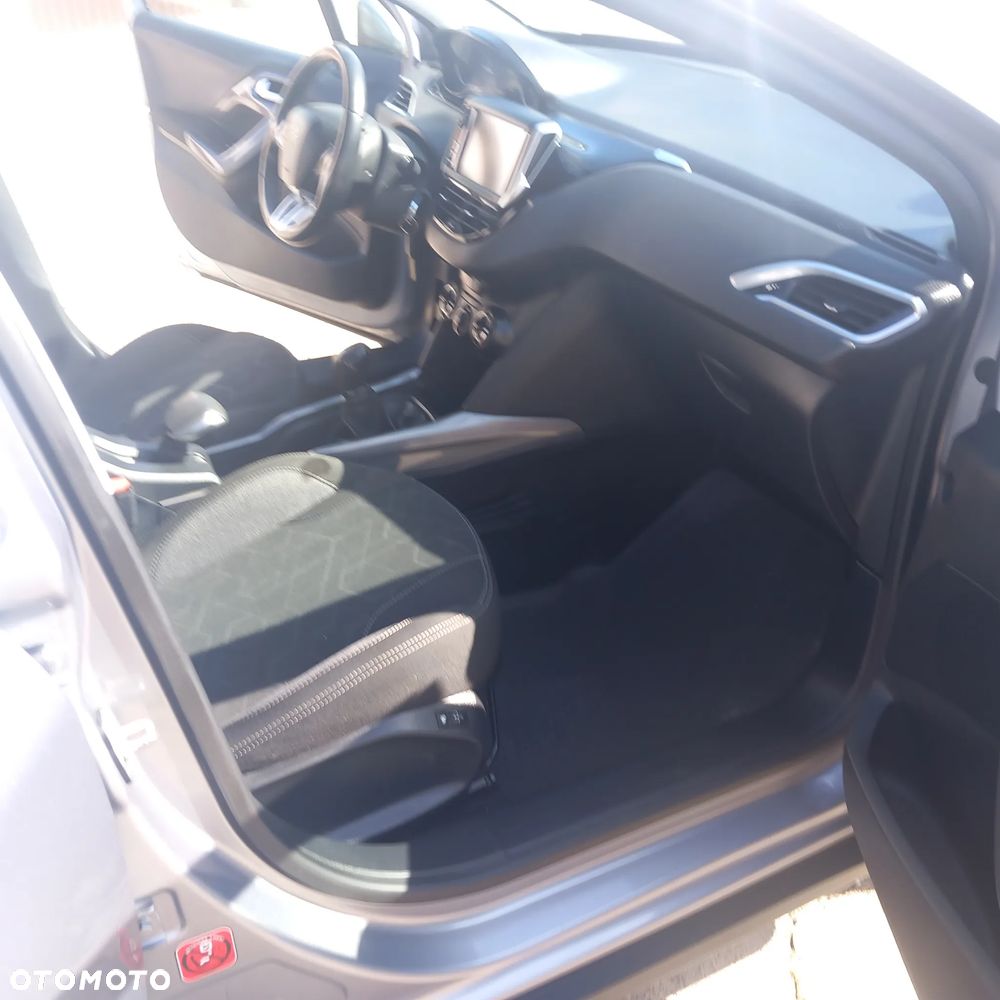 Peugeot 2008 - 19