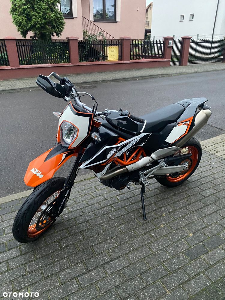 KTM SMC