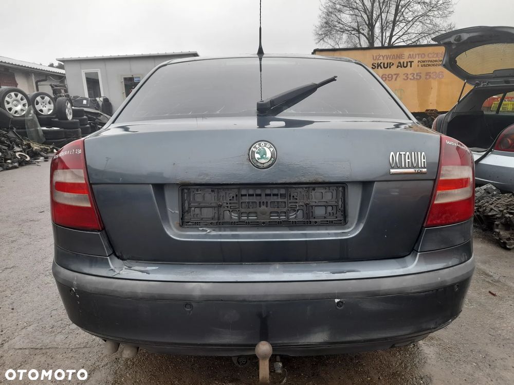 SKODA OCTAVIA II DRZWI PRAWY TYŁ PRAWE TYLNE LF7V 9901 - 13
