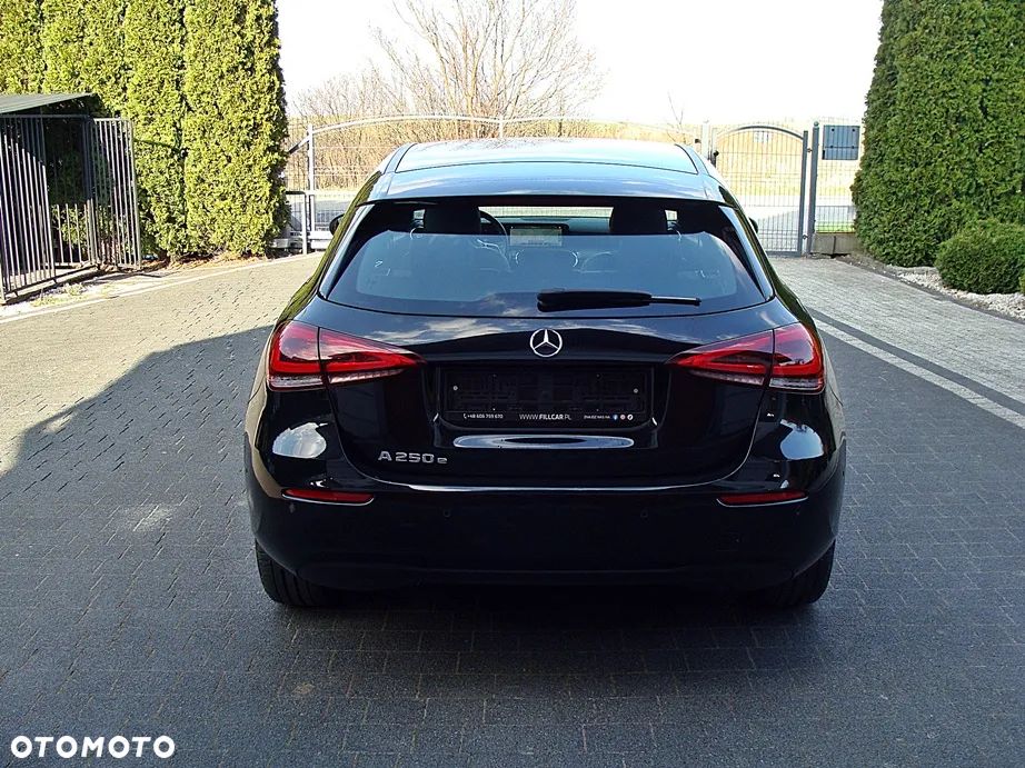 Mercedes-Benz Klasa A 250 e 8G-DCT Progressive Advanced - 6