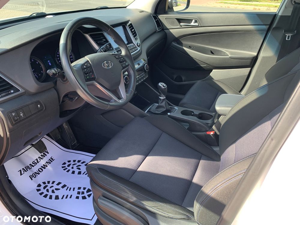 Hyundai Tucson 1.6 GDI BlueDrive Comfort 2WD - 23