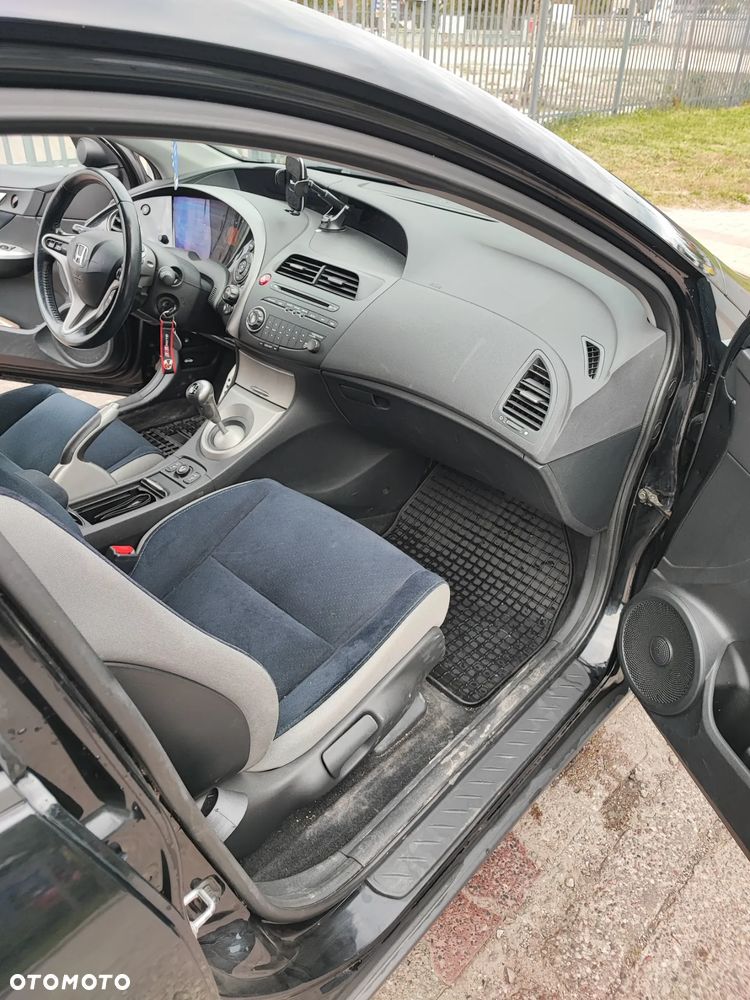 Honda Civic 1.8 Executive - 13