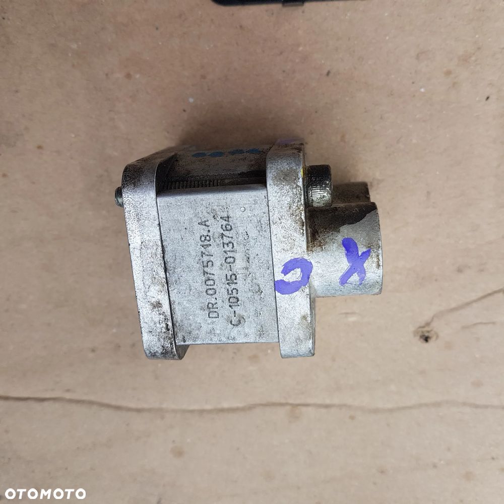 uszczelka napęd pompy oleju duallogic selespeed skrzynia automat lub robot przystawka korpus skrzynia automatyczna automat robot automatic fiat alfa mito bravo II 500 500l 500x tipo grande punto evo doblo Qubo fiorino panda ford ka lancia musa idea ypsilon 1.2 1.4 1.3 900 twinair - 2