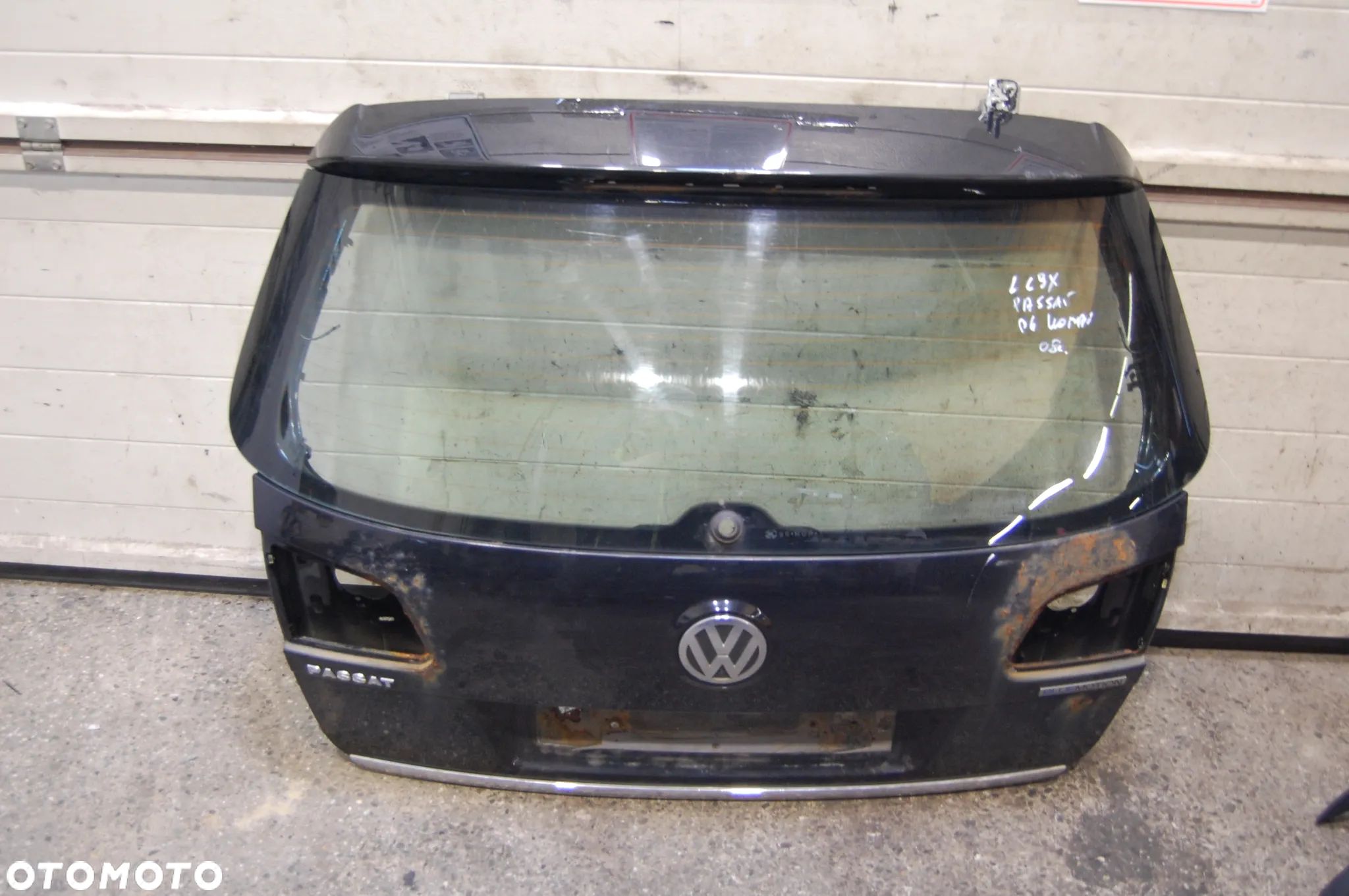 KLAPA BAGAŻNIKA TYŁ TYLNA VW PASSAT B6 KOMBI LC9X - 1
