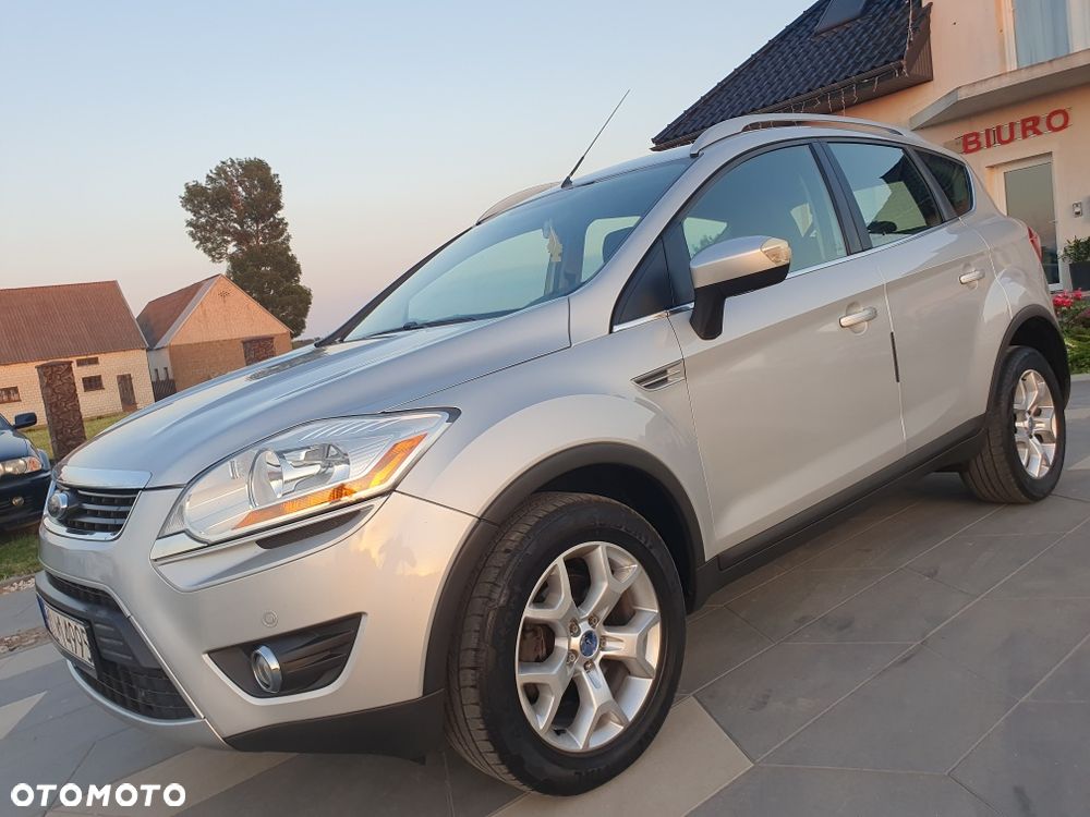 Ford Kuga - 1