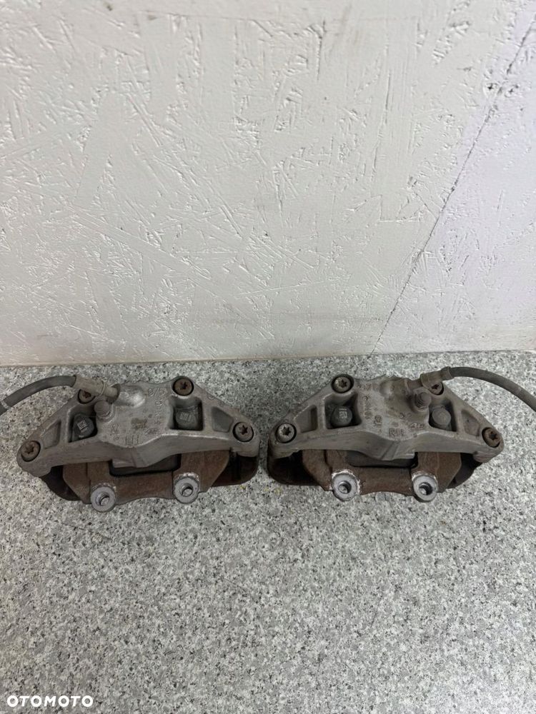 zacisk hamulcowy lewy prawy volvo v40 ii 2012-2018 ford focus 975 976 - 4