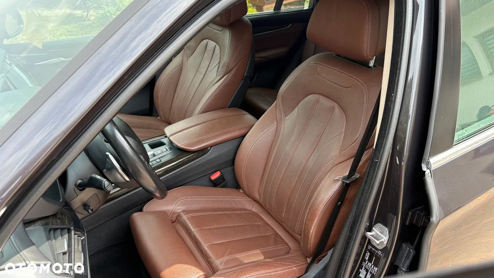 BMW X5 xDrive25d - 29
