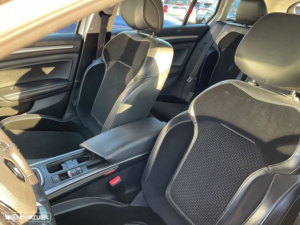 Renault Mégane Sport Tourer 1.5 dCi Limited - 17