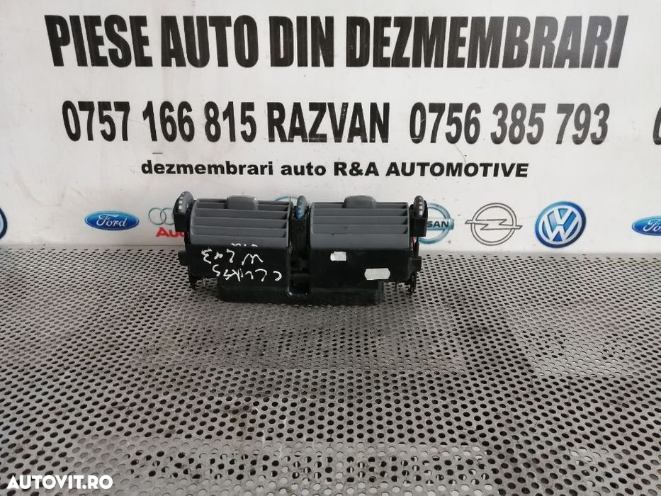 Grile Grila Aerisire Ventilatie Bord Centrale Mercedes C Class W203 Grile Grila Aerisire Ventilatie - 2