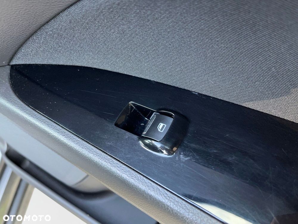 Ford Mondeo 2.0 TDCi Titanium PowerShift - 20