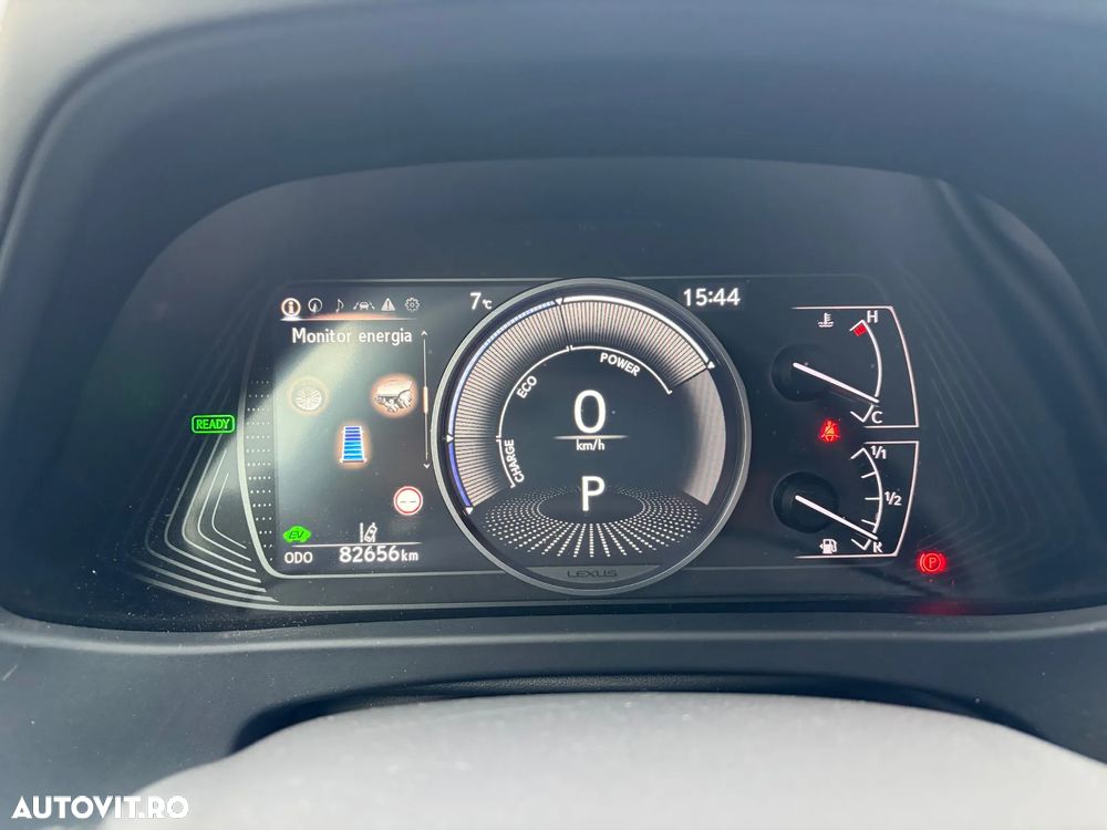 Lexus UX 250h Business Edition - 10