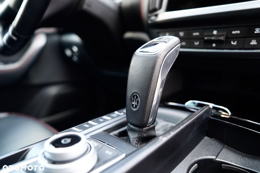 Maserati Levante - 23