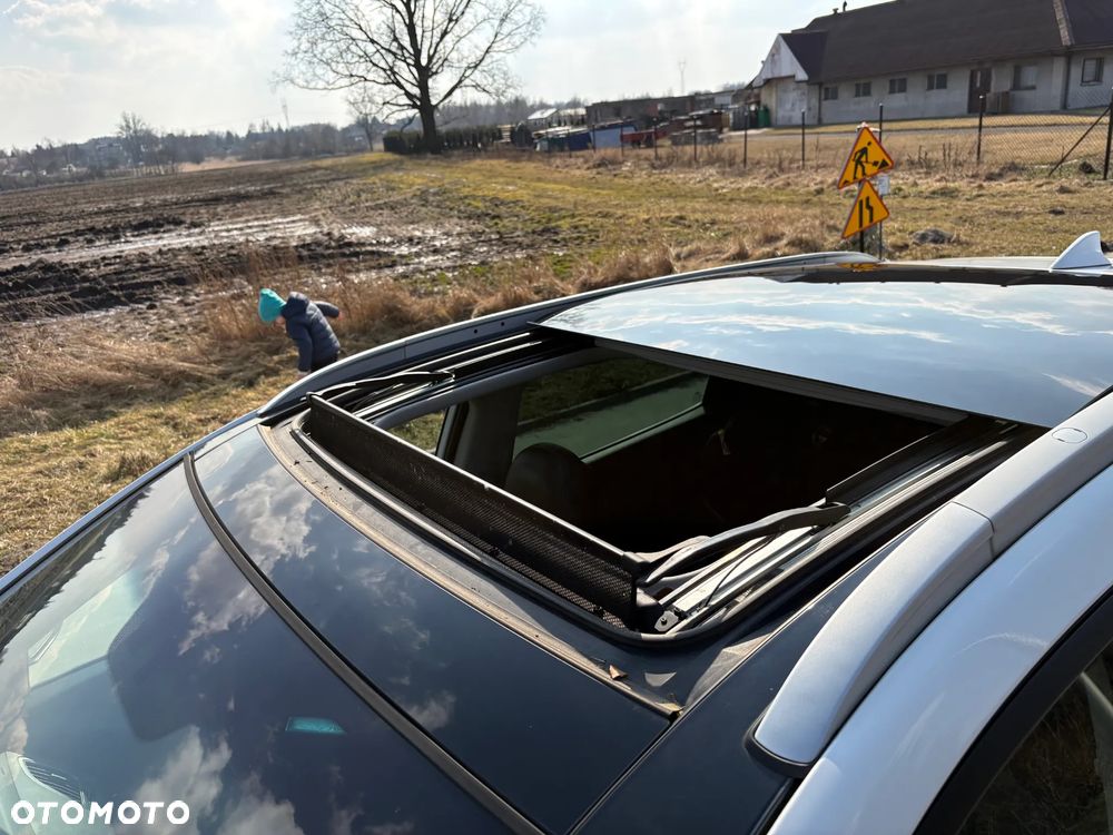 Hyundai ix35 1.7 CRDi 2WD Fifa World Cup Edition - 9