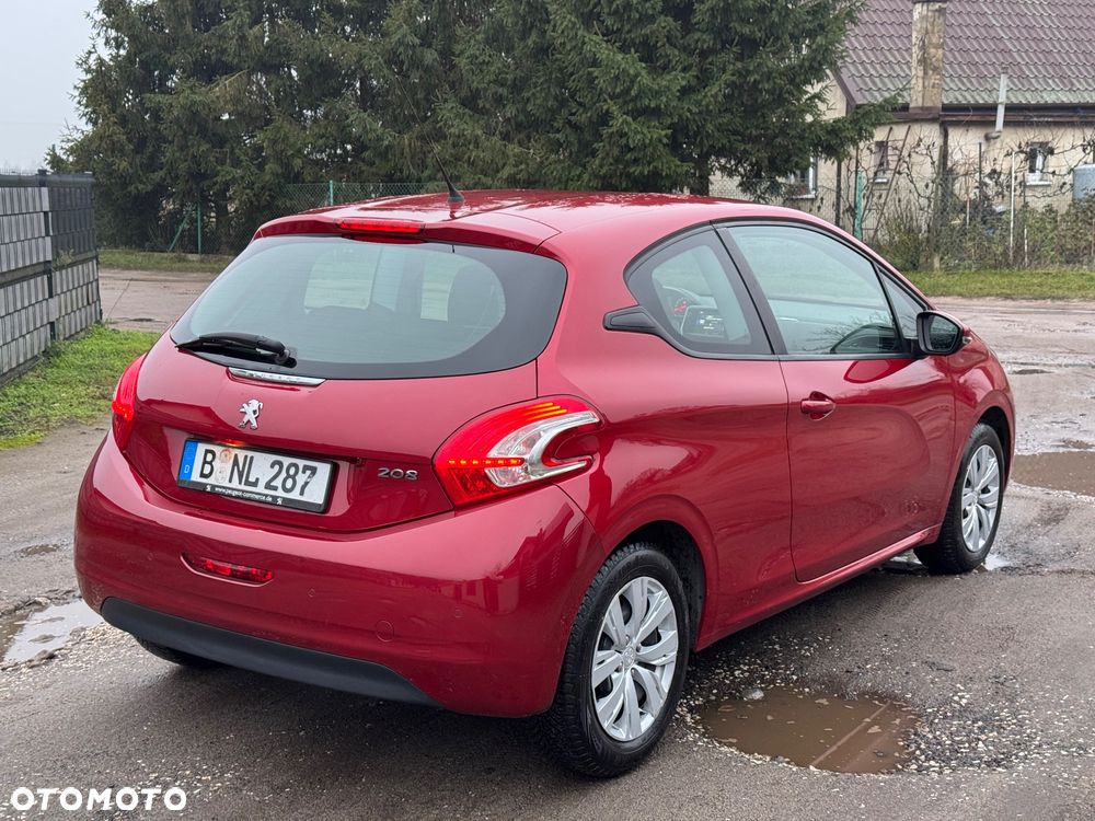 Peugeot 208 PureTech 82 Active - 11