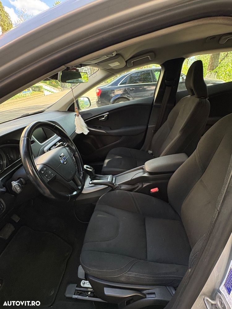 Volvo V40 D2 Aut. Kinetic - 8