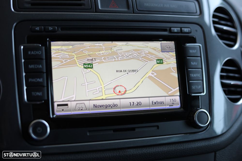 VW Tiguan 2.0 TDi Sport BlueMotion - 11