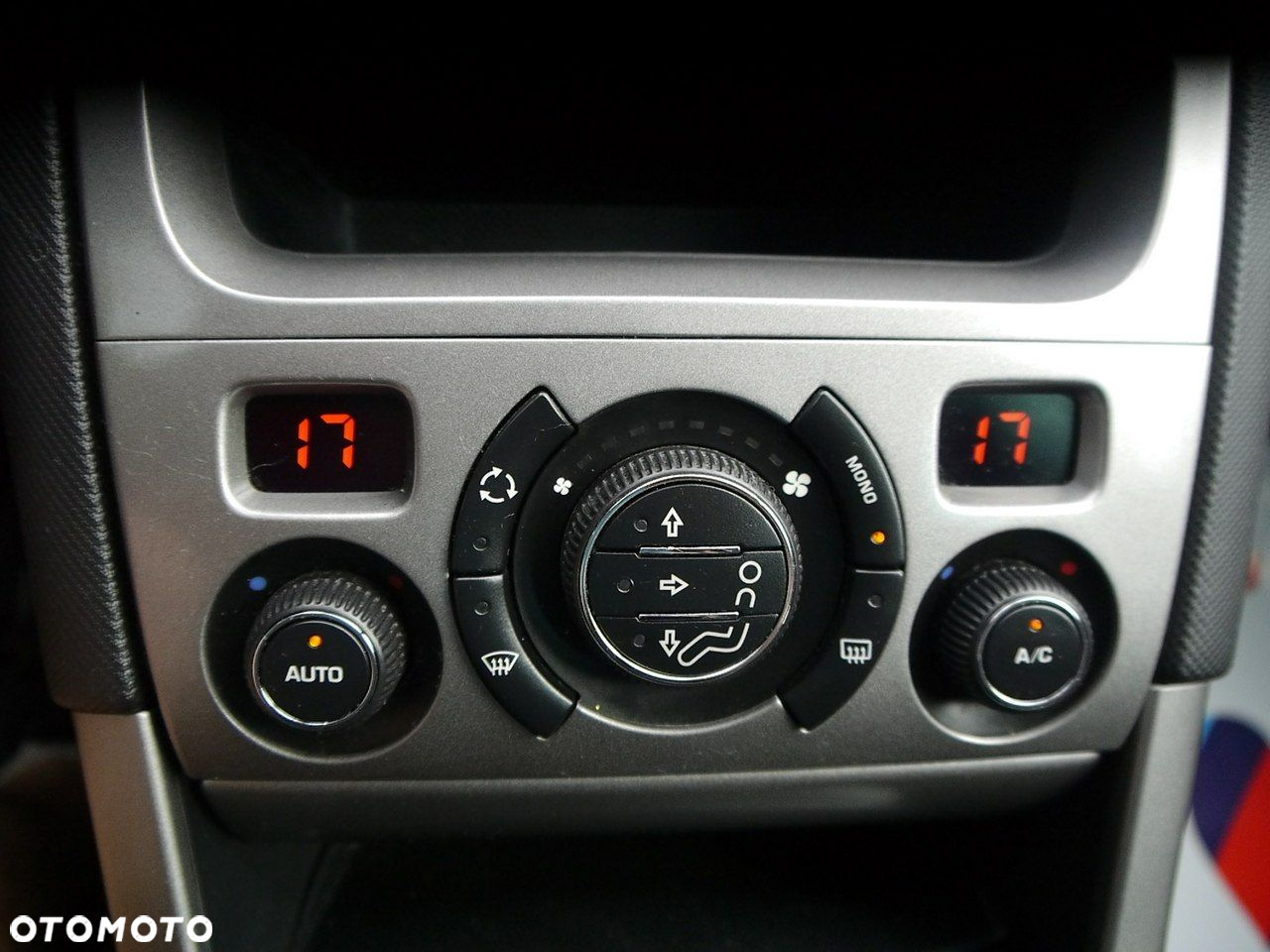 Peugeot 308 SW 120 VTi Premium - 29
