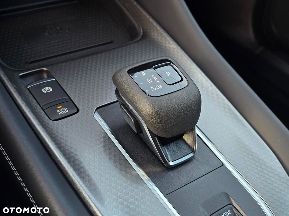 Nissan Qashqai 1.3 DIG-T MHEV N-Connecta Xtronic - 17