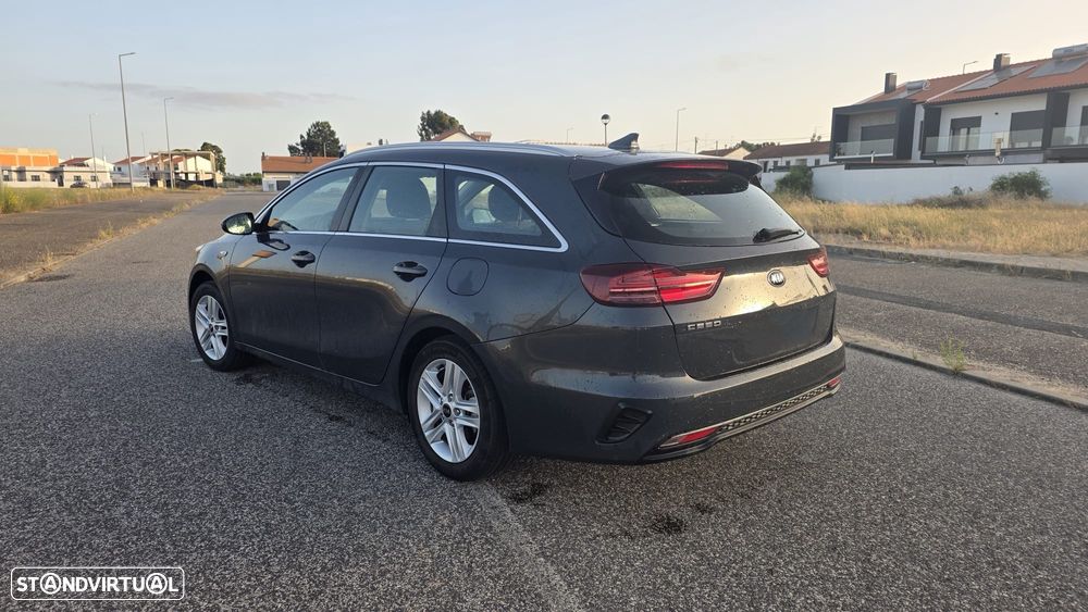Kia Ceed SW 1.6 CRDi SX - 9