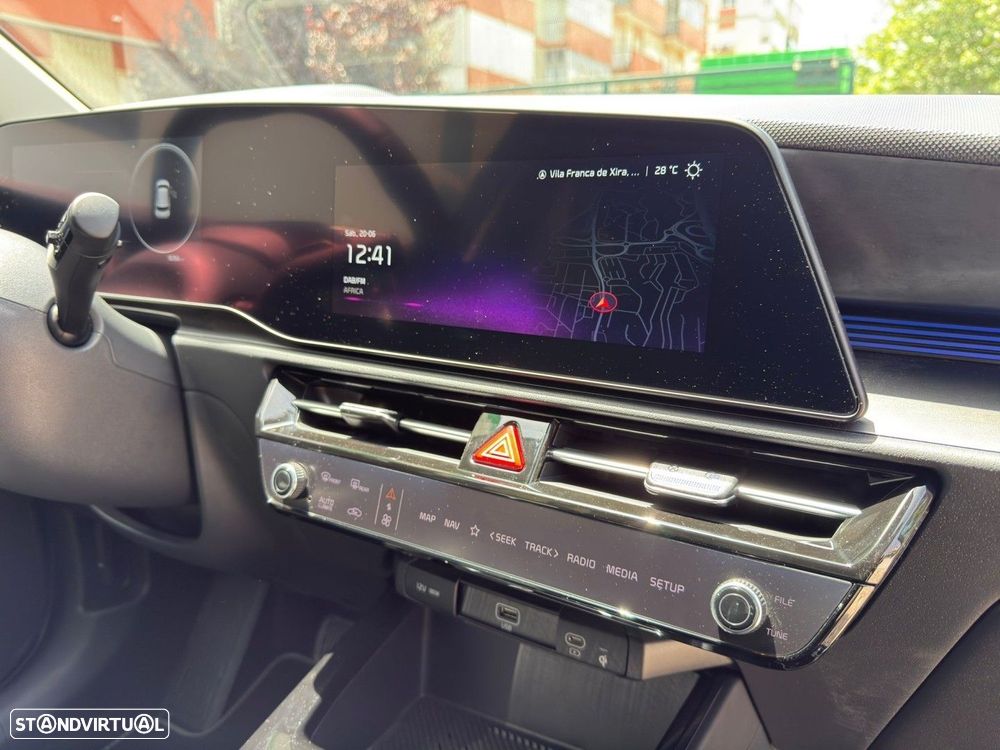 Kia Niro 1.6 GDi HEV Urban - 13