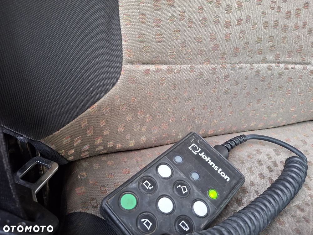 Renault Midlum 220DXI Zamiatarka SEMAT Zoeller Johnston VS501 Szczotki L/R Obie Strony Napęd Hydrostatyczny 2014r Kamera Cofania Klimatyzacja Centralne Smarowanie - 14