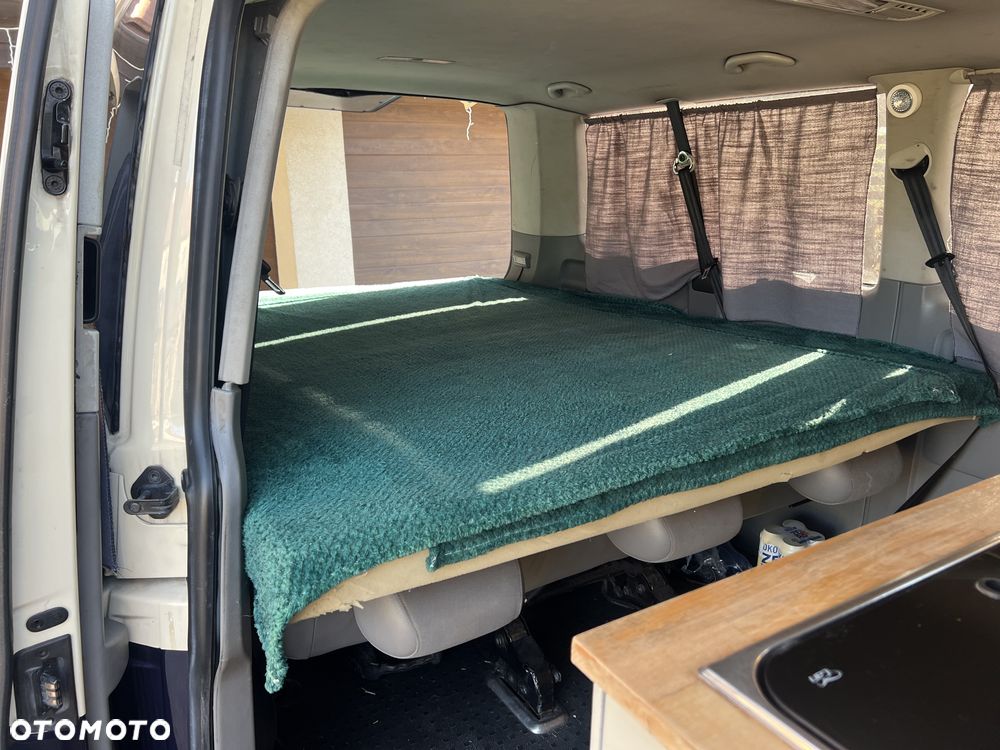 Volkswagen Transporter Shuttle Lang - 25