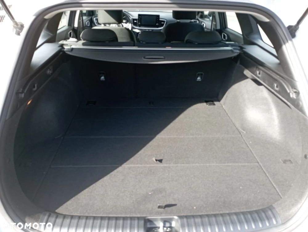 Kia Ceed 1.5 T-GDI M - 19