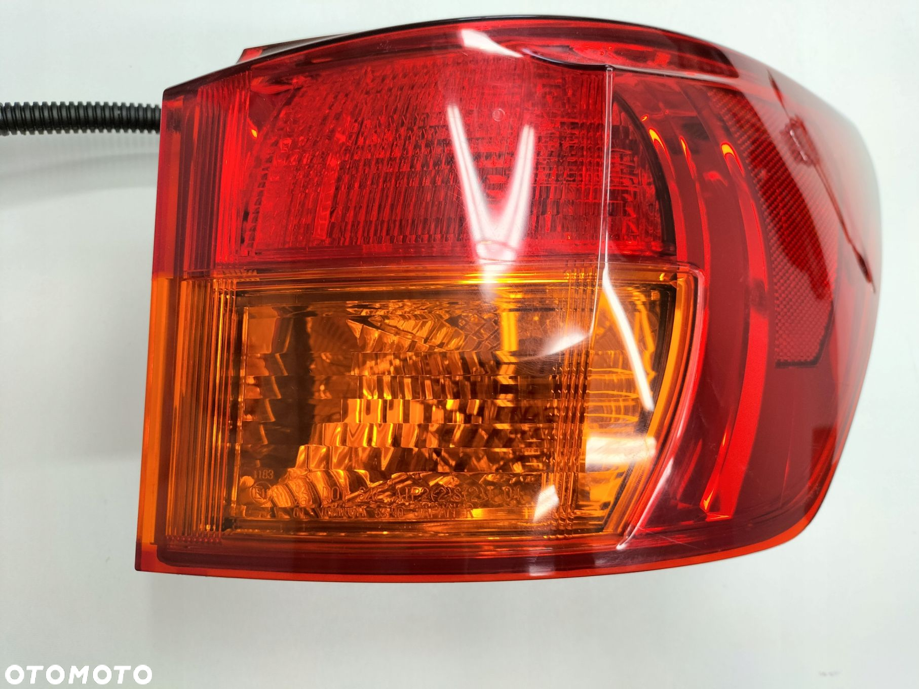 LAMPA PRAWA TYLNA PRAWY TYŁ LEXUS IS 220 250 ORYGINAŁ LED SPRAWNY - 4