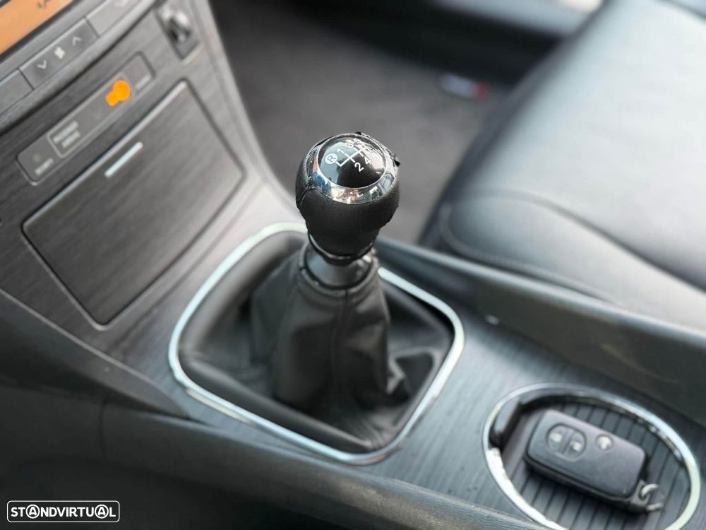 Toyota Avensis - 14
